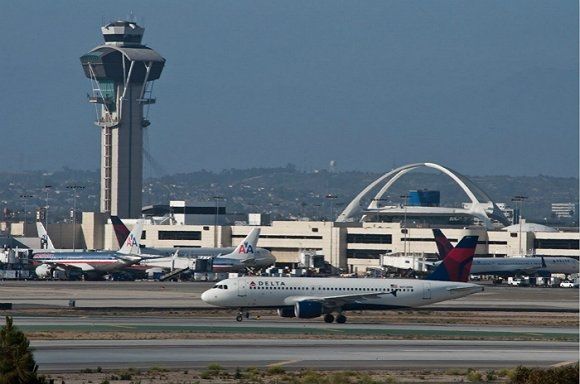 洛杉磯國際機場:2015年共接待7493.7萬游客 洛杉磯國際機場:2015年共接待7493.7萬游客