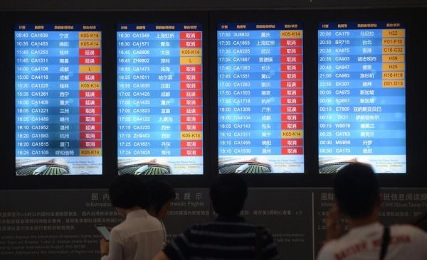 民航法修訂升級 坐飛機(jī)這14類行為會違法360363_ 民航法修訂升級 坐飛機(jī)這14類行為會違法