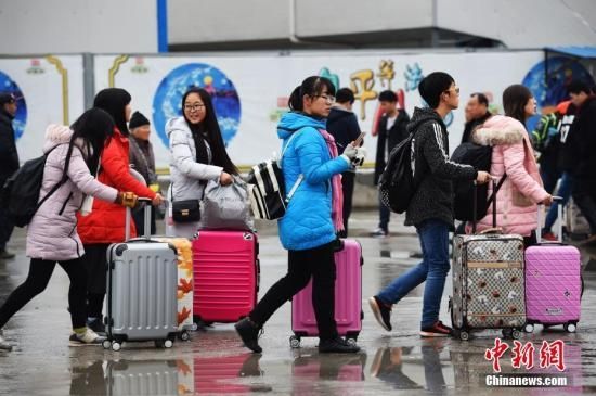 春運前三天全國共發(fā)送旅客2.1億人次387999_ 春運前三天全國共發(fā)送旅客2.1億人次