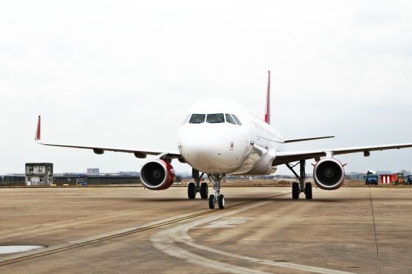 吉祥航空機隊規(guī)模突破60架395917_ 吉祥航空機隊規(guī)模突破60架
